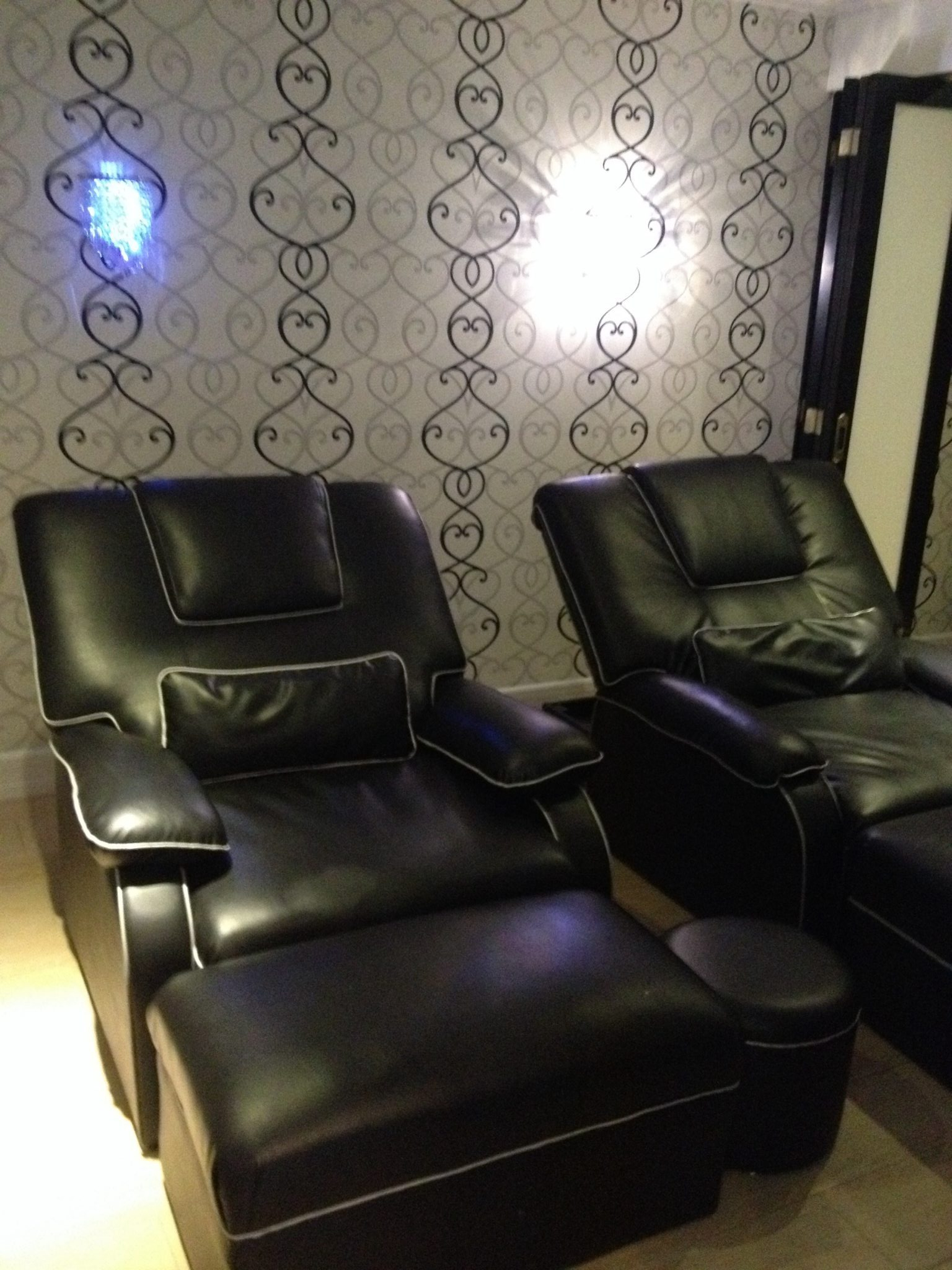 Foot Massage Lounge